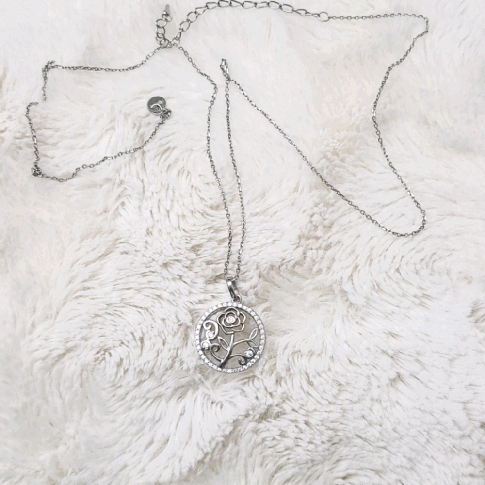 Rose Necklace